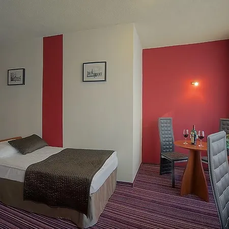 Hotel Delta 3*