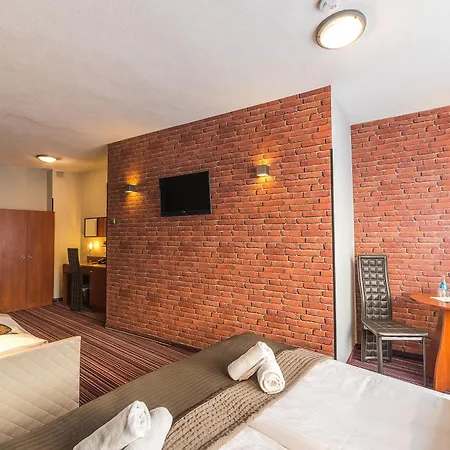 Delta Hotel 3*