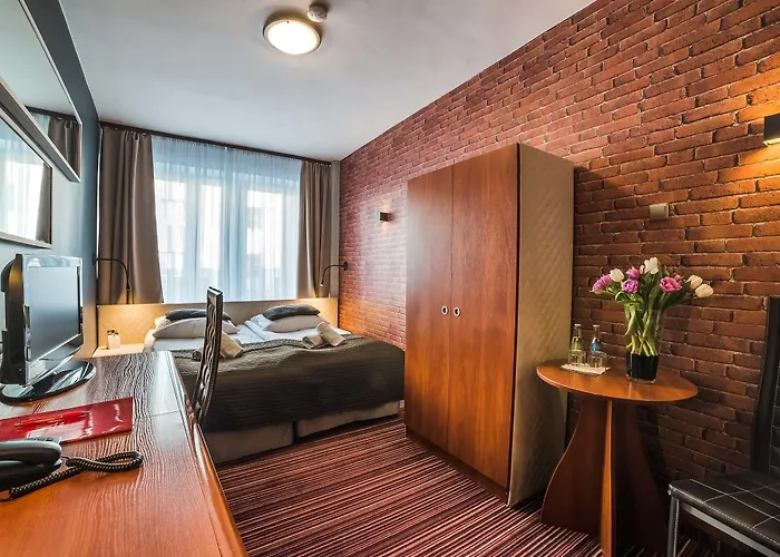 デルタ ホテル 3*